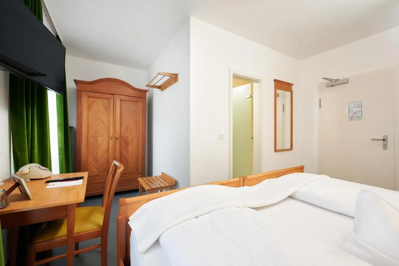 Design-Boutique Hotel Vosteen Núremberg 4*,