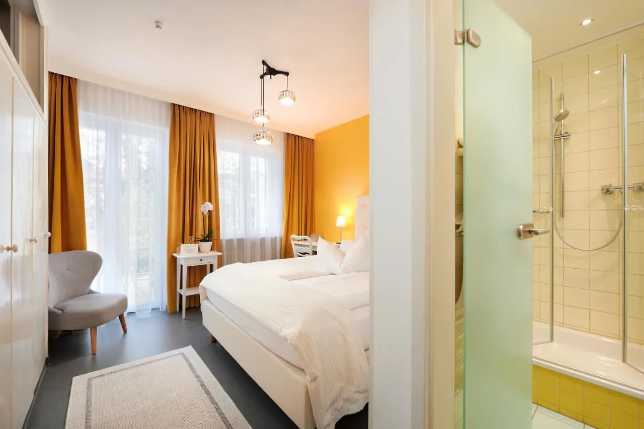 Design-Boutique Hotel Vosteen Núremberg 4*,  Alemania